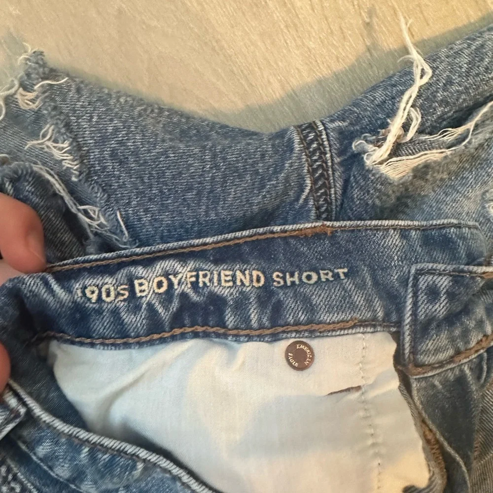 American Eagle 90’s Boyfriend Women Shorts- Size 00 - Picture 5 of 5